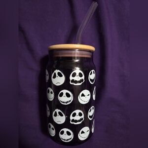 Black Skull Pattern Tumbler with Straw